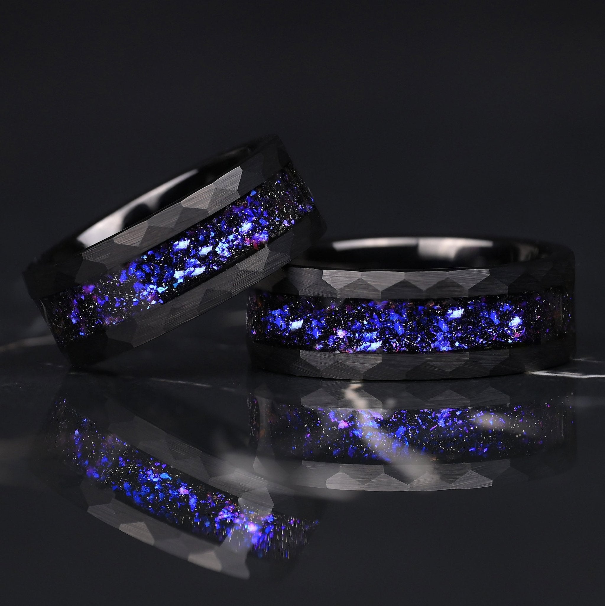 Ringe für Paare aus schwarzem Wolfram mit Nebel Inlay