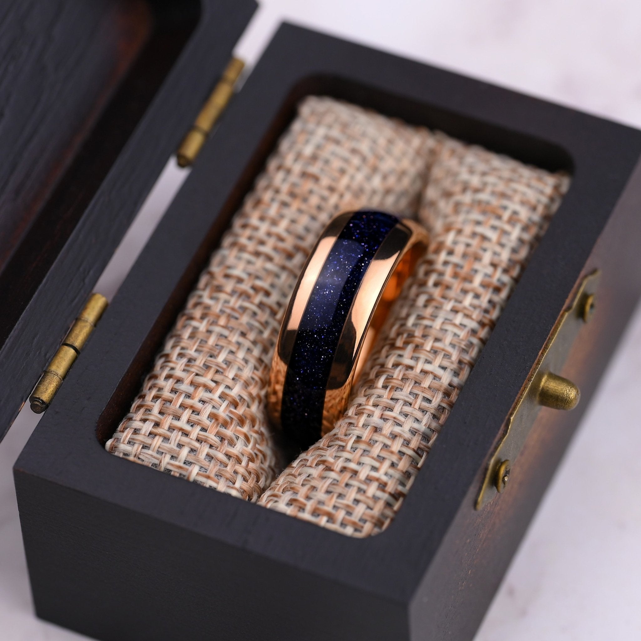 Nova – Ehering für Männer - WOLFRAM - Monetto Ringe