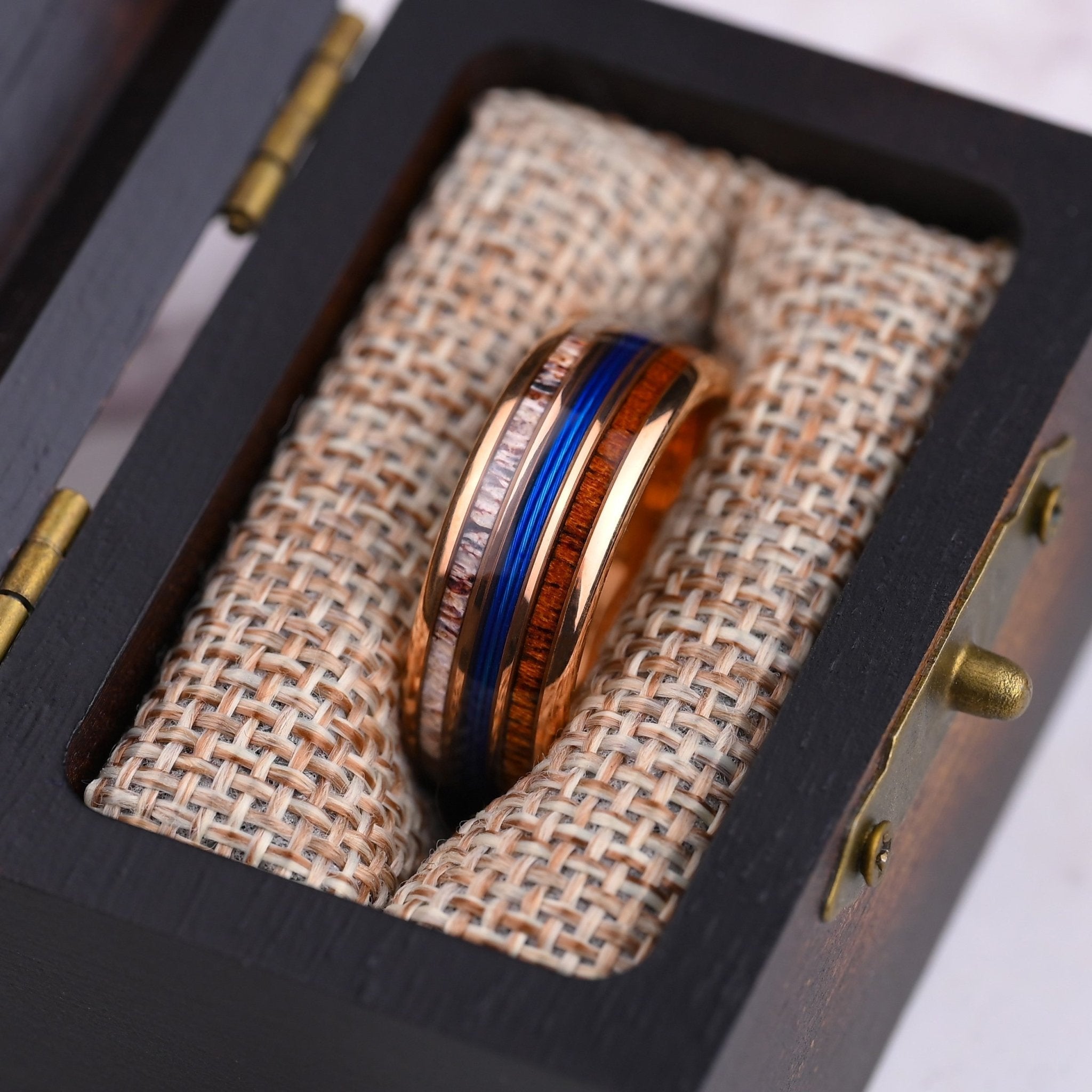 Elite - Ehering für Männer - WOLFRAM - Monetto Ringe