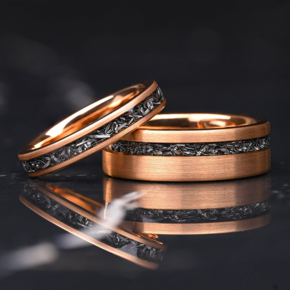 Ignis - Ringe Set - Ringe für Paare | Wolfram und Meteorit