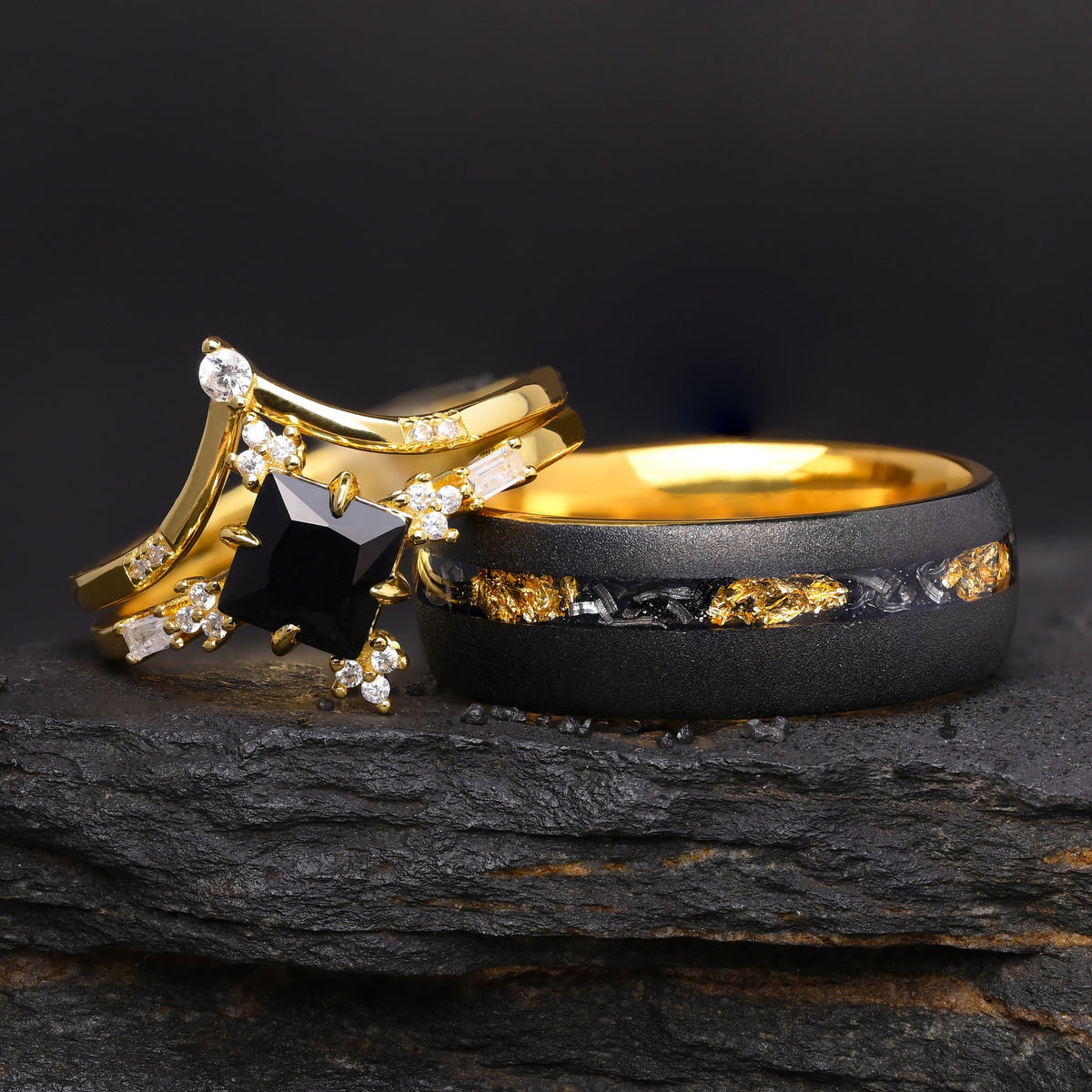 Solis - Ringe Set | Wolfram und Onyx & Meteorit-Blattgold
