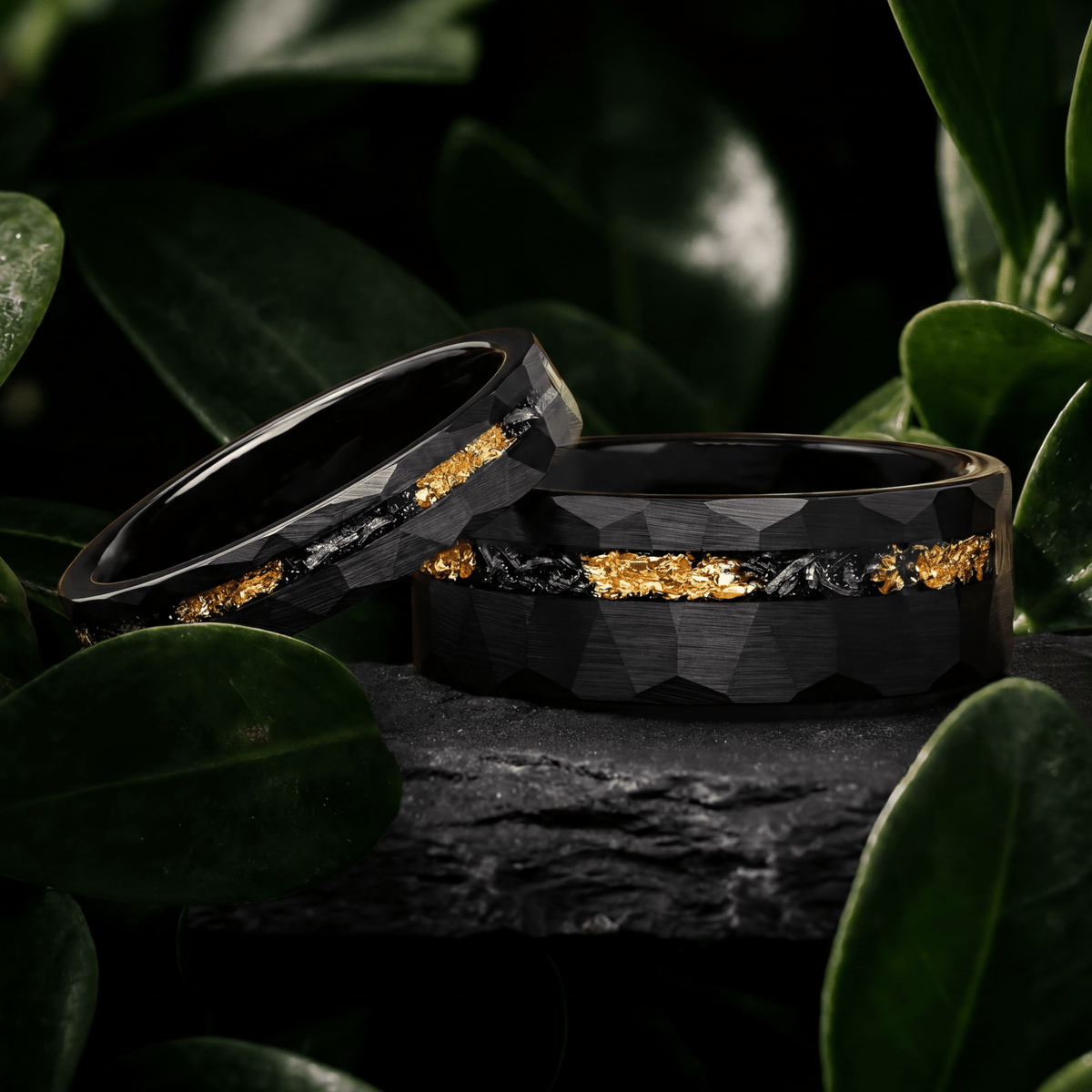 Zeus - Ringe Set - Ringe für Paare | Wolfram,24K Blattgold & Meteorit